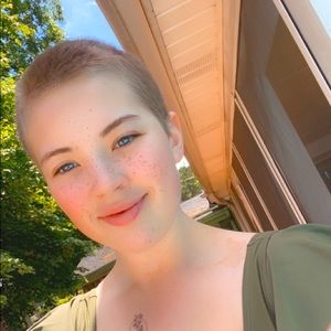 Meet your Posher, Brie